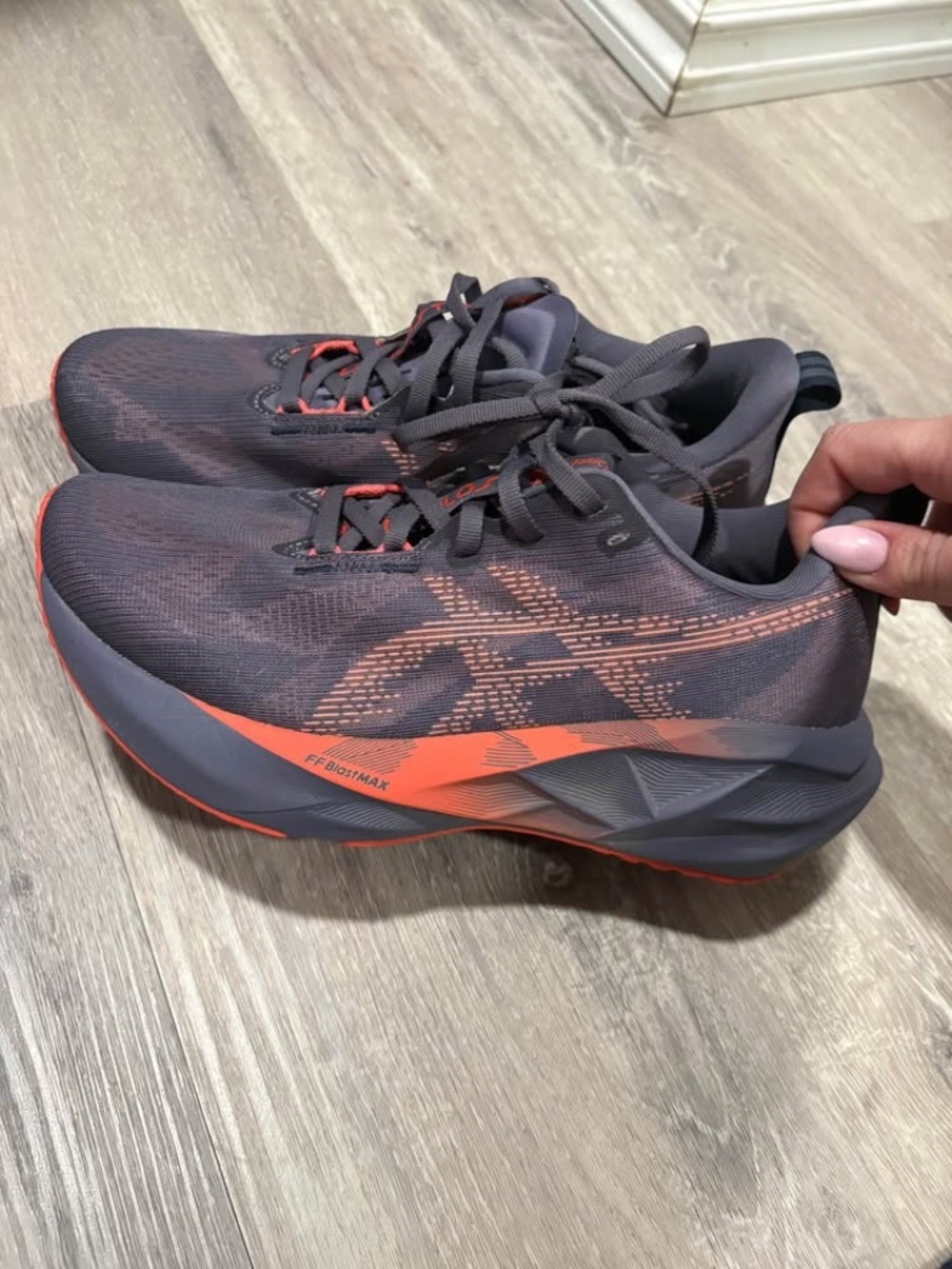 Women’s ASICS Novablast 5